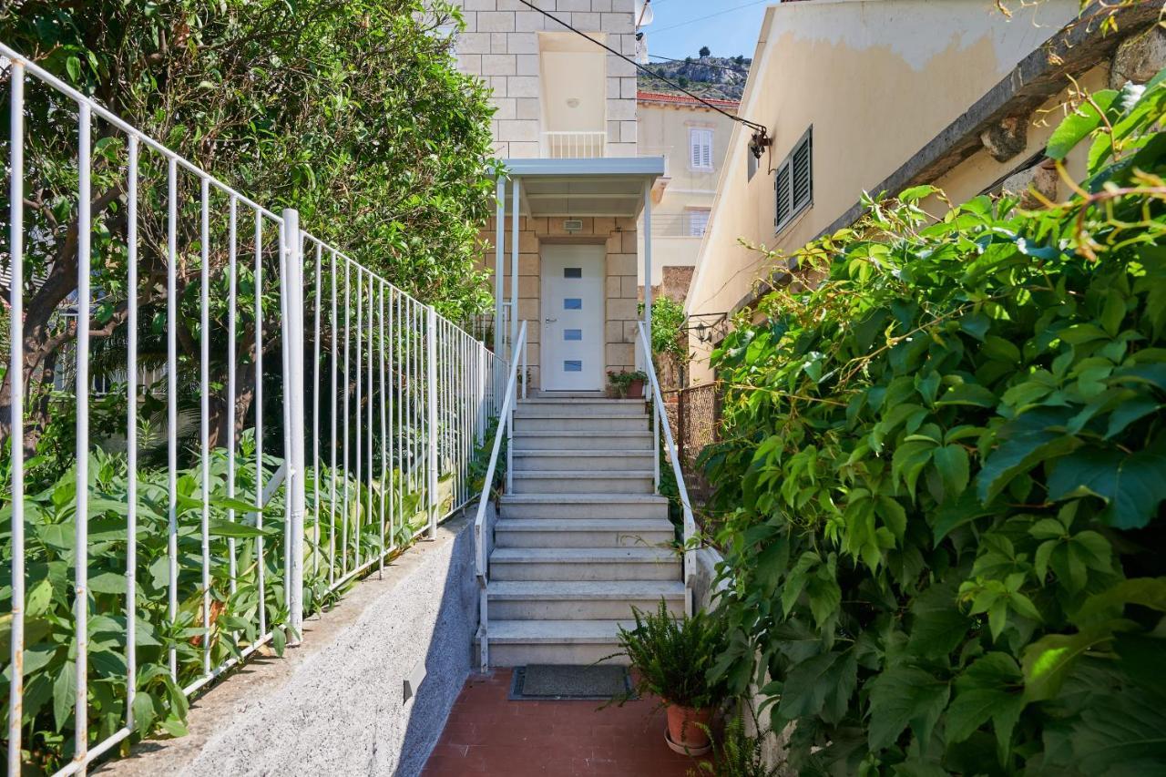 Newly Renovated Apt. Near To Entrance To Old Town Dubrovnik Exterior photo